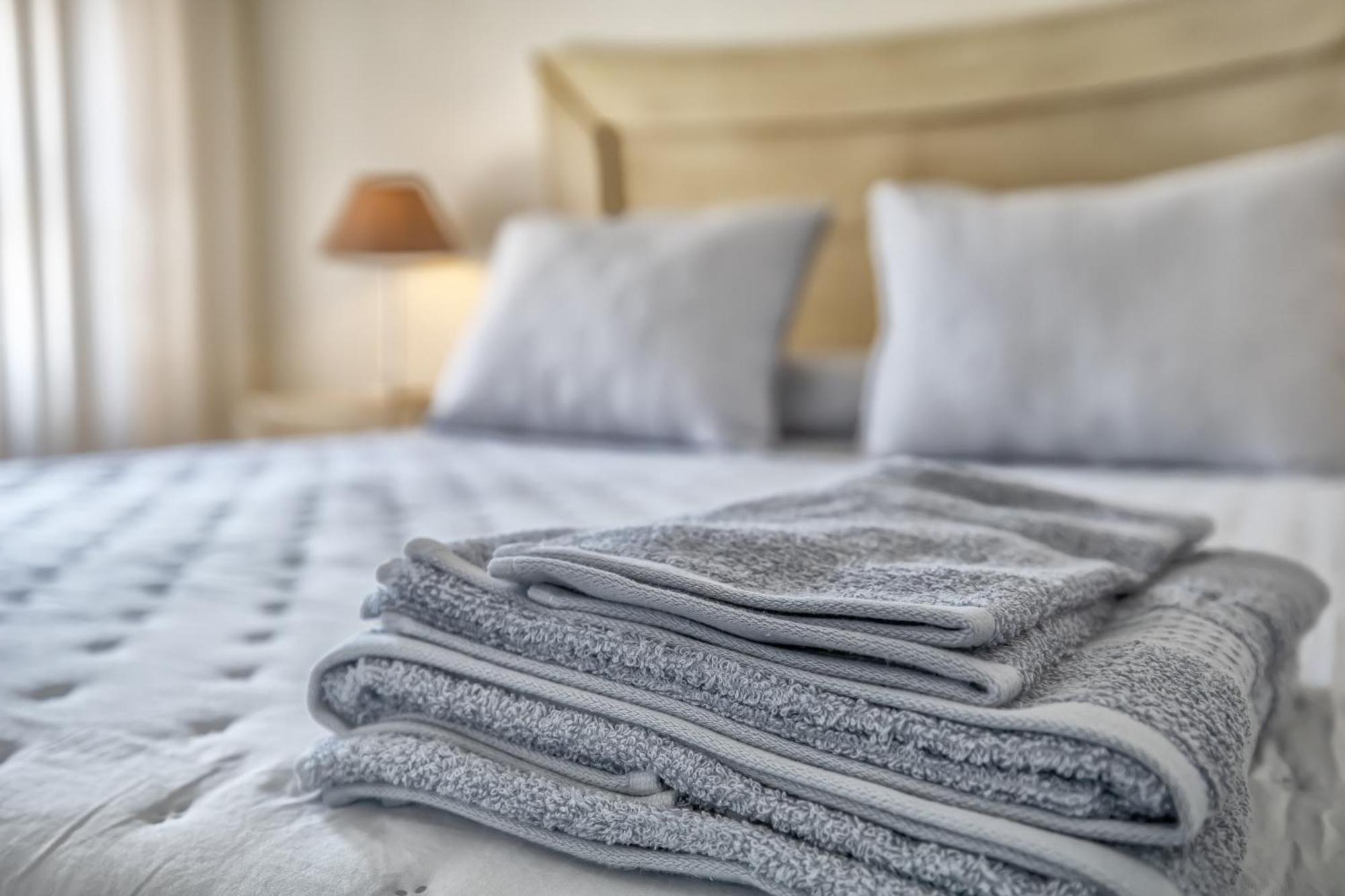 R & T Cordoba Center Apartamentos - Parking Ngoại thất bức ảnh