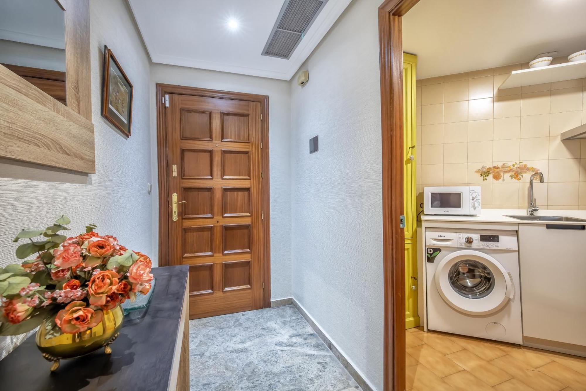 R & T Cordoba Center Apartamentos - Parking Ngoại thất bức ảnh